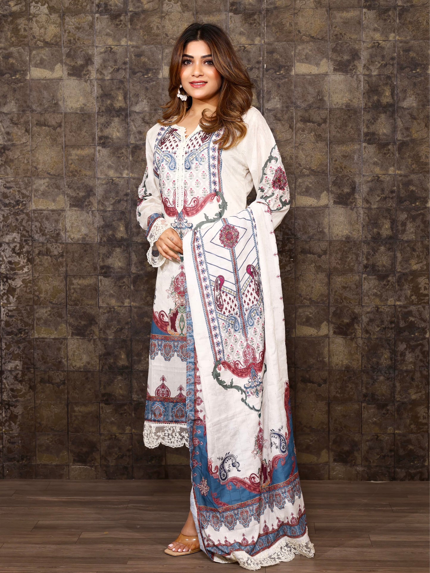 Suit (Kashmiri)