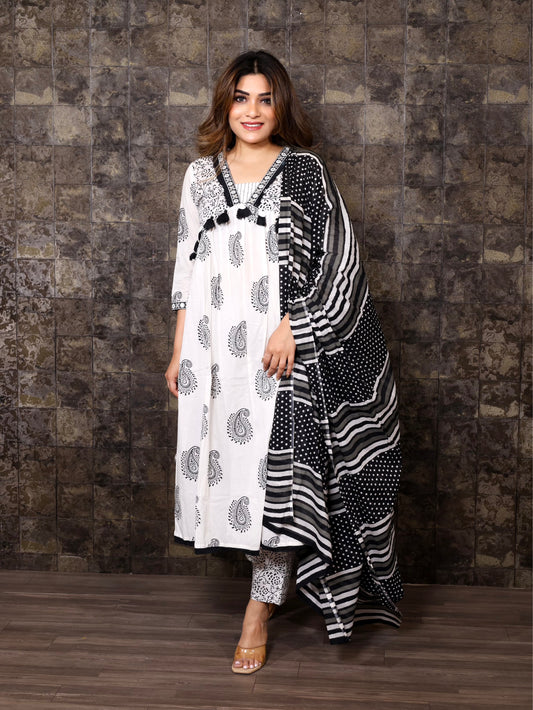 Suit (Naira Pattern)